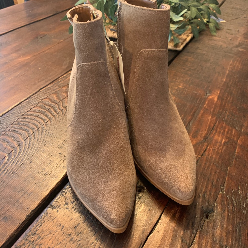 Franco Sarto Booties 6.5